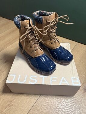 JustFab Navy and Tan Lace-Up Winter Duck Boots